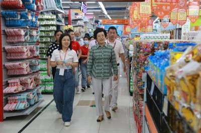 省政協(xié)副主席馬勇霞一行赴萬寧調(diào)研商場(chǎng)經(jīng)營建設(shè)